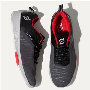 Peloton Circuit Runners, size 9